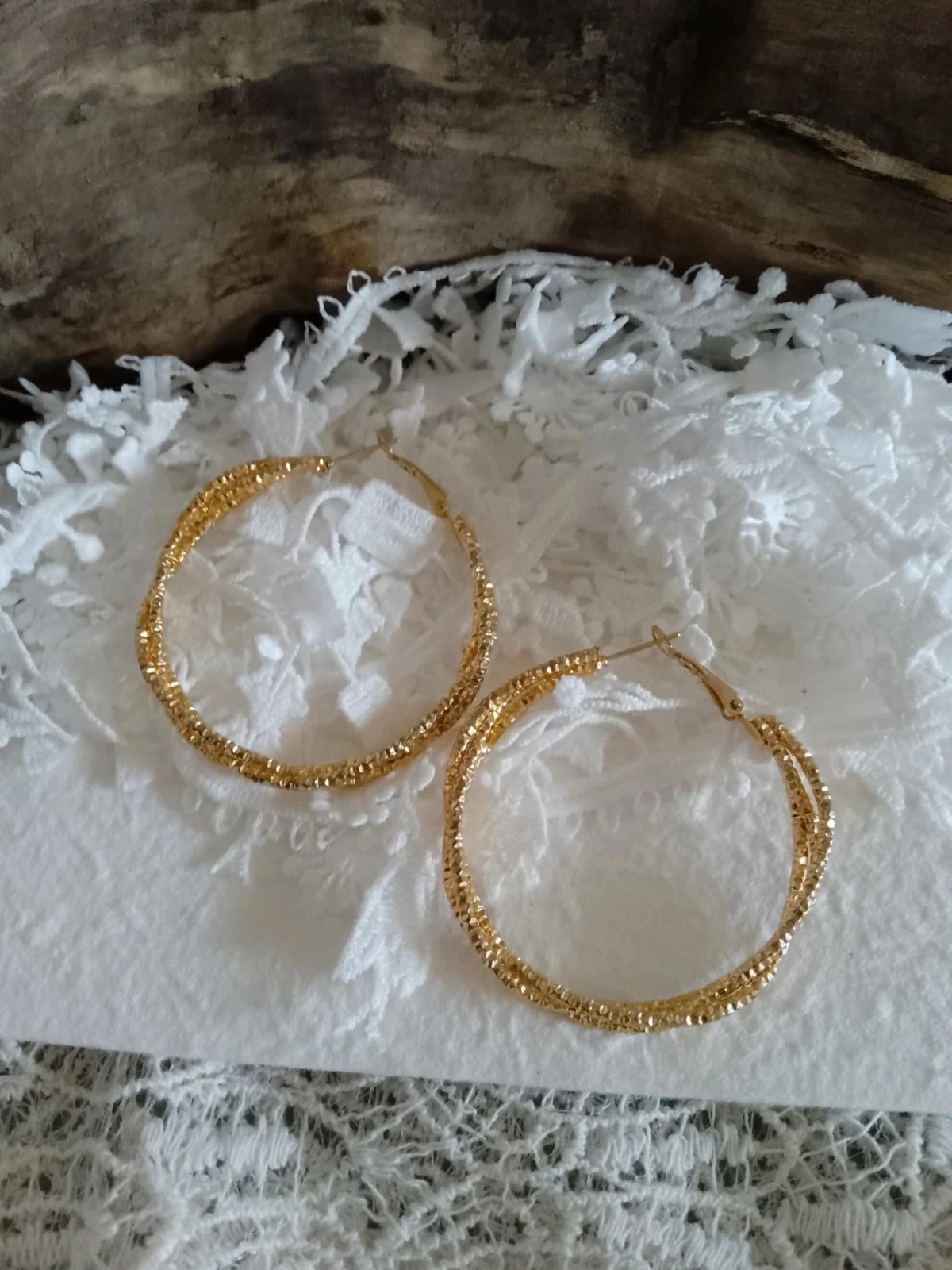 Bohemien Boho Goudkleurige gedraaide stalen creolen – photo 2